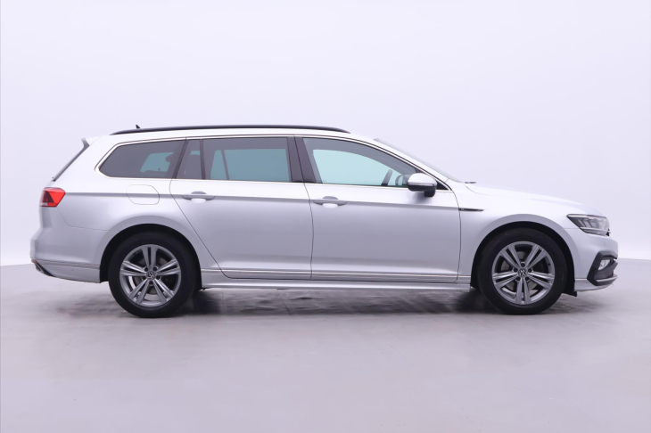 Volkswagen Passat 2,0 TDI 110kW DSG R-line 1.Maj