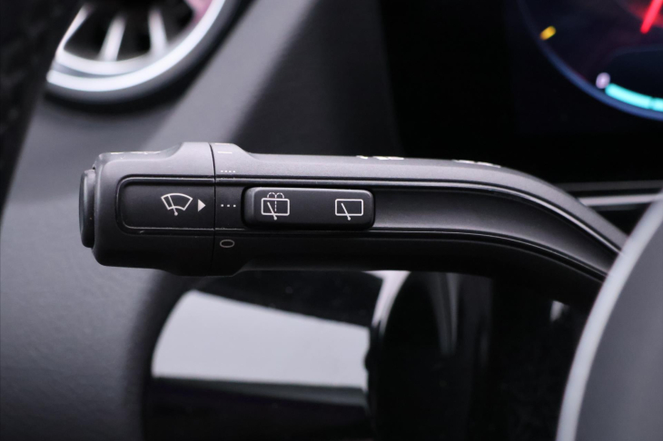 Mercedes-Benz EQA 250 150kW AMG Kamera Navi