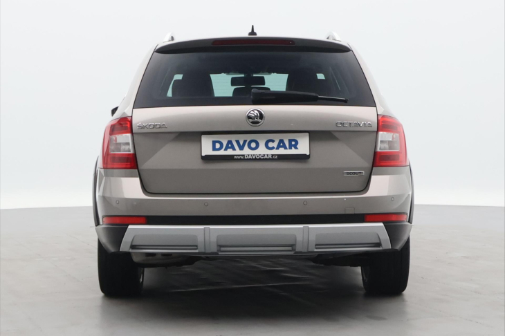 Škoda Octavia 2.0 TDI 135kW DSG Scout Xenon