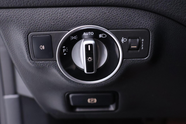 Mercedes-Benz CLA 1,5 180d 80kW DPH STK 6/27