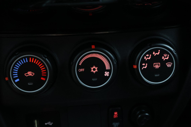 Mitsubishi ASX 2,0 Smart Mivec 110kW CVT CZ