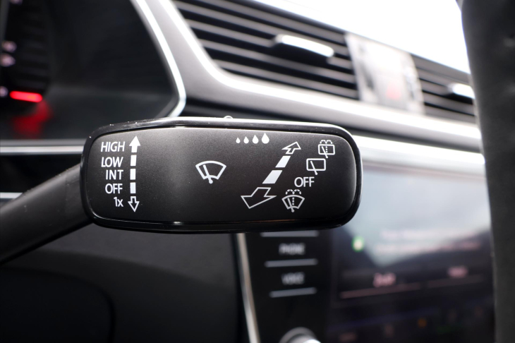 Škoda Superb 2,0 TDI DSG L&K DPH CZ