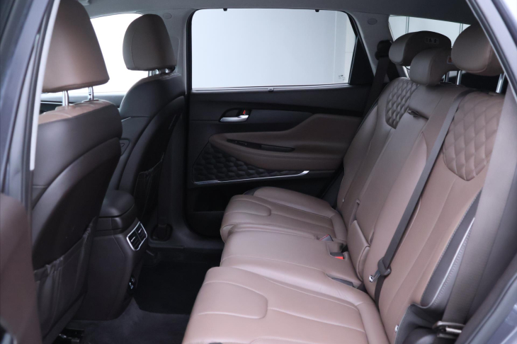 Hyundai Santa Fe 2,2 CRDI 142kW Style 4x4 DCT CZ