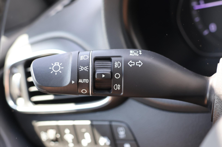 Hyundai i30 1.6 CRDi Automat CZ Style LED