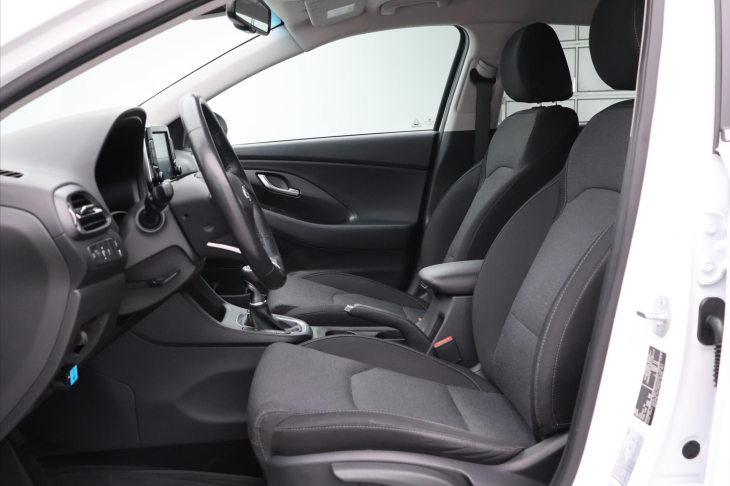 Hyundai i30 1,5 T-GDI Mild Hyb Smart