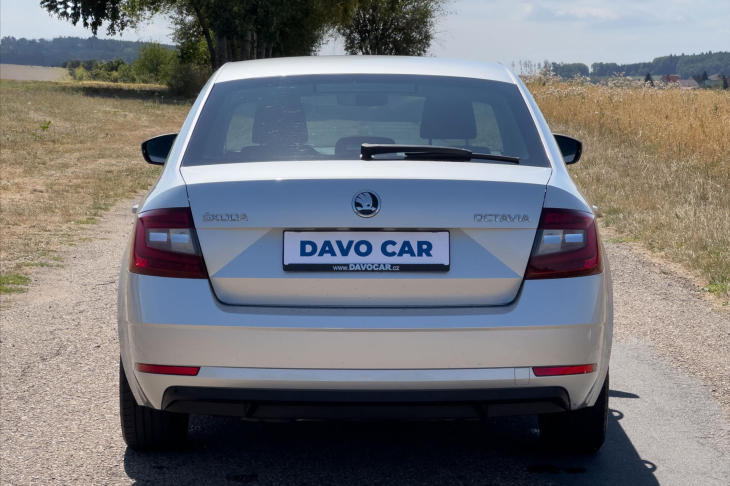 Škoda Octavia 1,6 TDI DSG CZ Style LED DPH