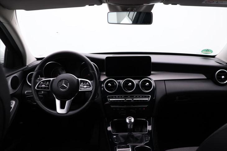 Mercedes-Benz Třídy C 1,6 C180 115 kW Full LED