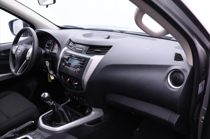 Nissan Navara 2,3 dCi 120kW King Cab CZ DPH