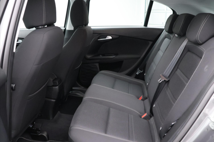 Fiat Tipo 1,4 16V 70kW CZ Street 4800km