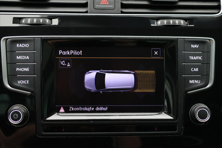 Volkswagen Golf 1,4 TSI 92kW Cup 1.Maj Navi