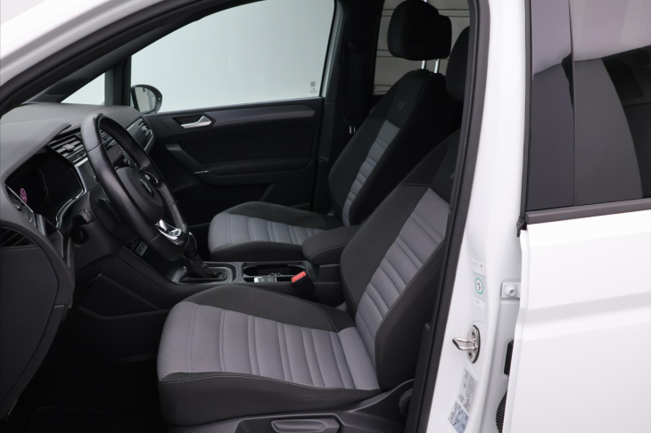 Volkswagen Touran 1,5 TSI 110kW DSG R-line DPH