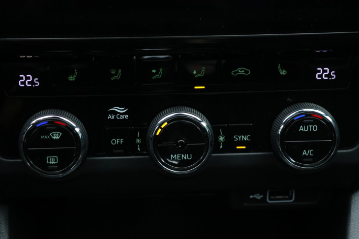 Škoda Octavia 2,0 TSI 169kW DSG Panorama RS