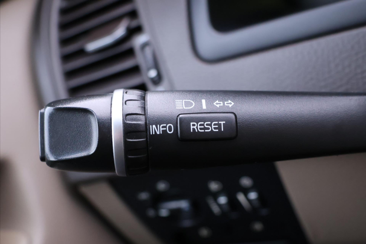 Volvo XC90 2,4 D 138KW 4X4 KLIMA