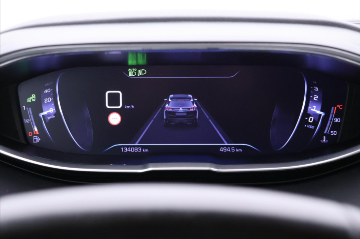 Peugeot 3008 1,2 PT 96kW Allure Navi 1.Maj