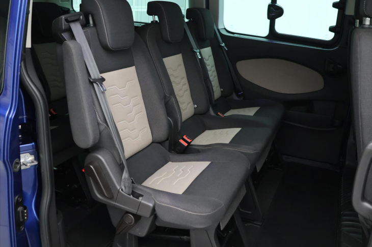 Ford Tourneo Custom 2,0 TDCi 125 kW LWB CZ