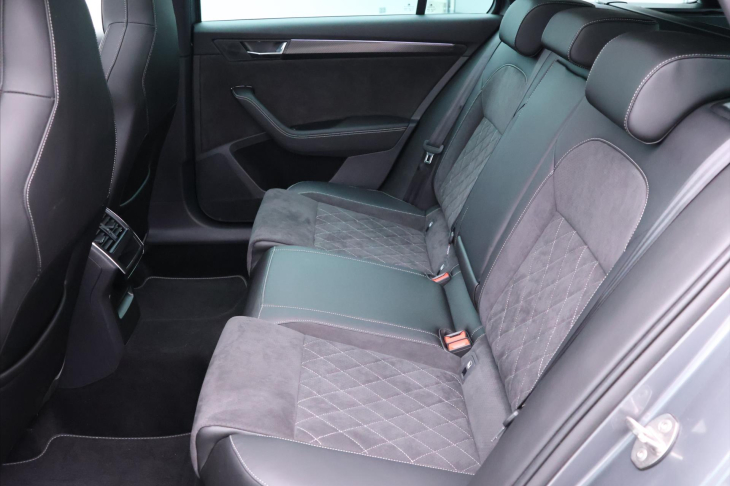 Škoda Superb 2,0 TDI 110kW SportLine Combi DSG