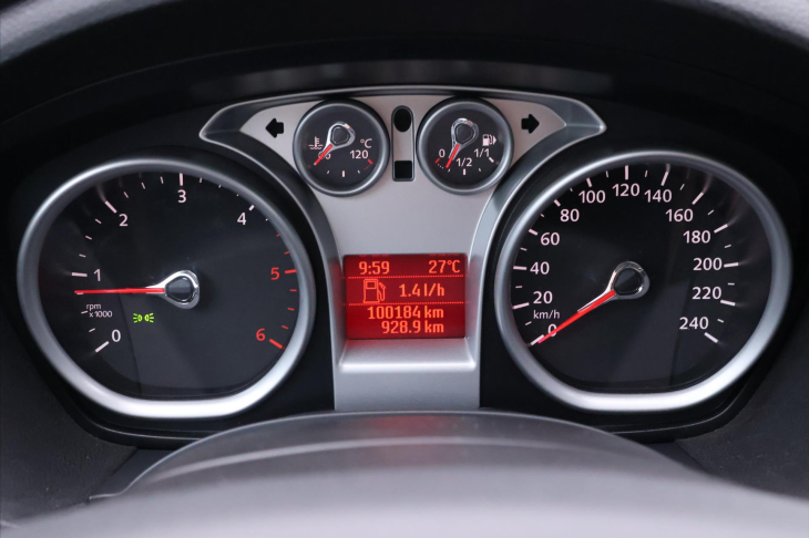 Ford Kuga 2,0 TDCI 100kW Titanium Kůže