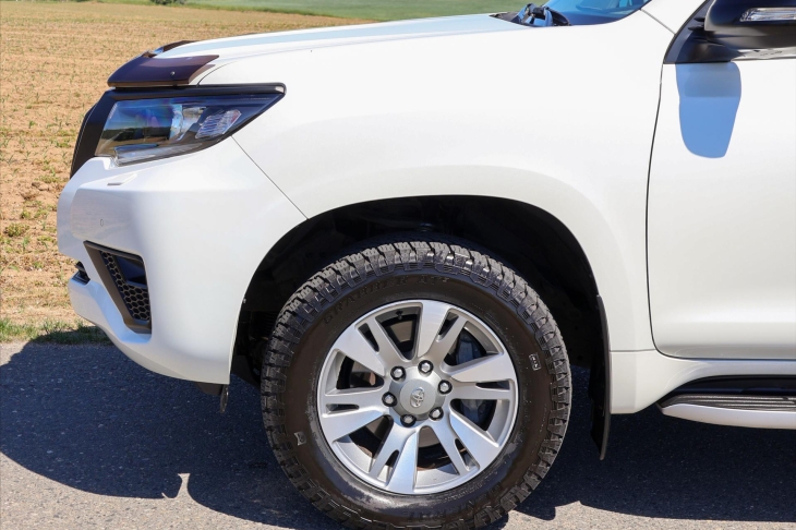 Toyota Land Cruiser 2,8 D-4D 150kW Executive CZ DPH