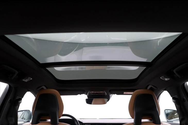 Volvo V90 2.0 D3 110kW Momentum LED