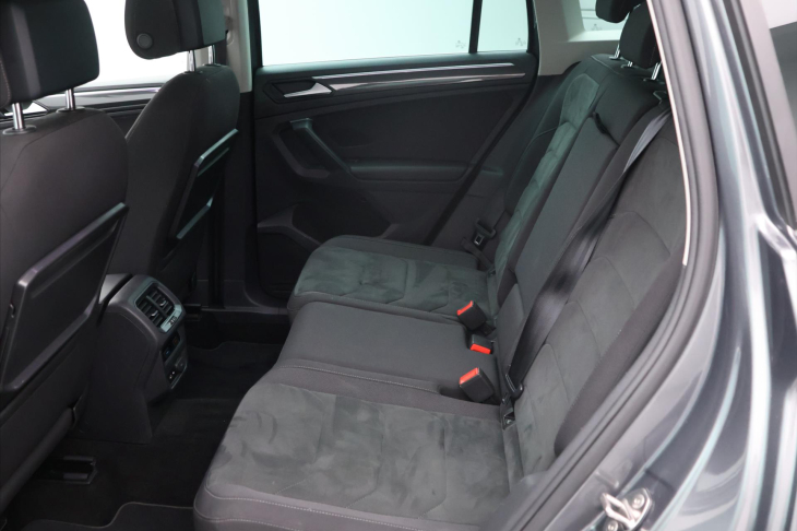 Volkswagen Tiguan 2,0 TDI Highline 4x4 DSG DPH