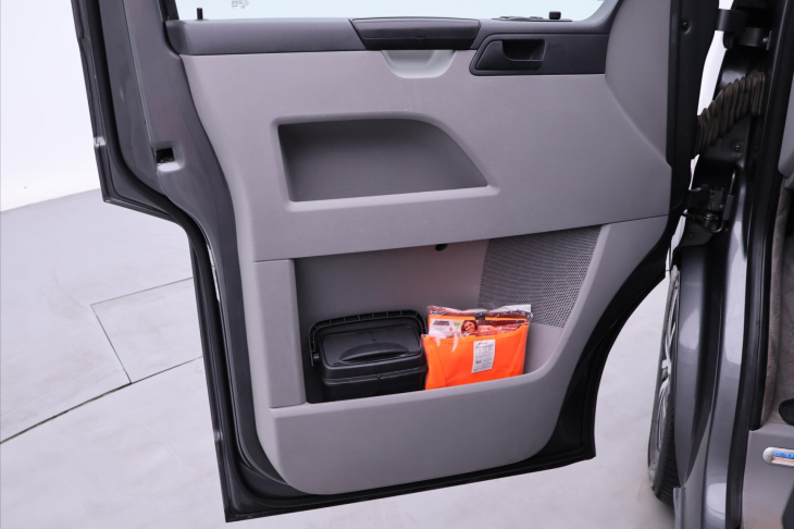 Volkswagen California 2,0 TDI 132kW CZ 7míst DPH Beach