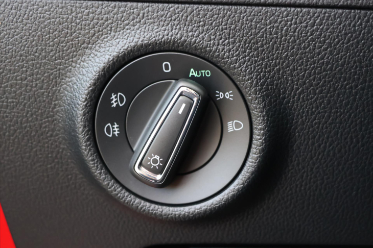 Škoda Superb 2,0 TDI DSG Sportline LED DPH