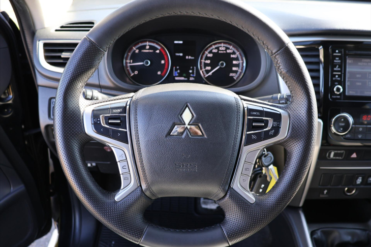 Mitsubishi L200 2,3 DI-D 4WD Intense 1.Maj DPH