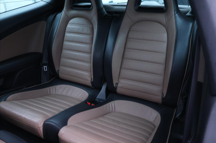 Volkswagen Scirocco 2,0 TDI 103kW DSG Xenon Pano