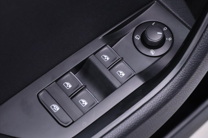 Škoda Superb 2,0 TDI 140kW DSG L&K Xenon