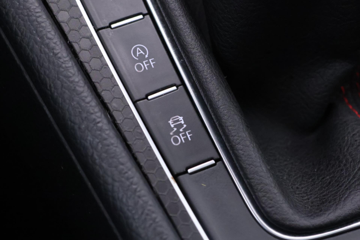 Volkswagen Golf 2,0 TSI 169kW GTI Performance