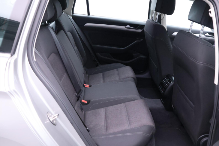 Volkswagen Passat 1,6 TDI 88kW Comfortline LED