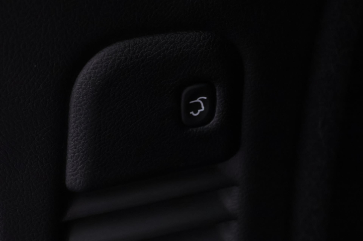 Dodge Durango 5,7 V8 HEMI R/T 4x4 7-Míst DPH