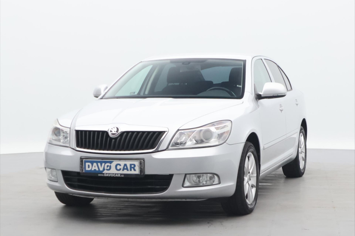 Škoda Octavia 1,6 TDI 77kW Elegance CZ Xenon