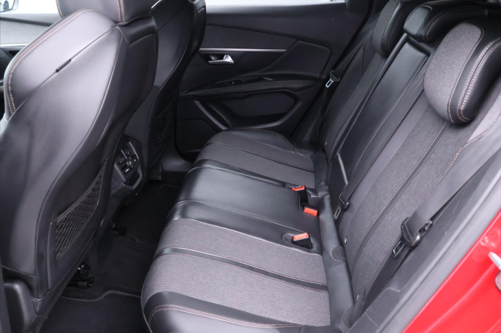 Peugeot 3008 1,2 e-THP 96kW Aut. GT Line