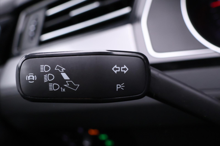 Volkswagen Passat 2,0 TDI 140kW DSG Business LED