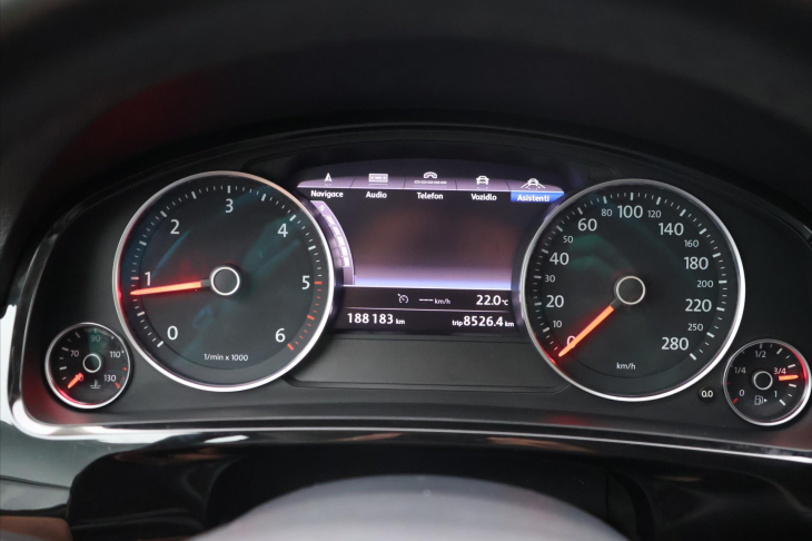 Volkswagen Touareg 3,0 TDI V6 193kW Tiptronic 4M CZ