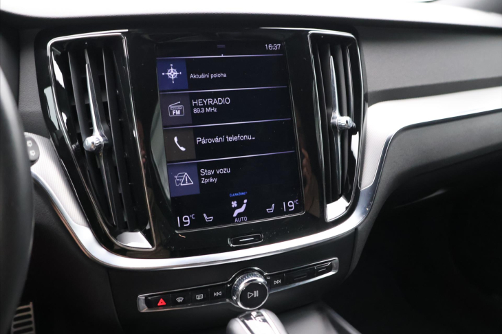 Volvo V60 2,0 T5 184kW Drive-E R-Design
