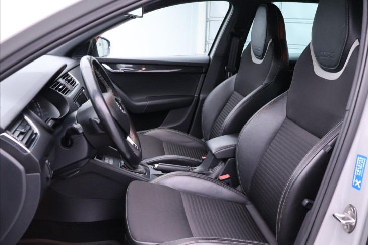 Škoda Octavia 2,0 TDI 135kW DSG Webasto RS