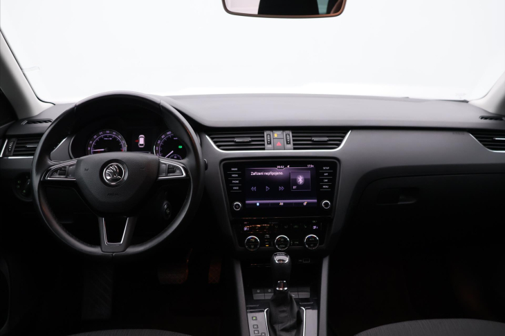 Škoda Octavia 1,6 TDI 85kW DSG Style LED CZ
