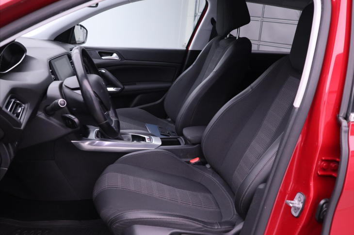 Peugeot 308 1,2 PT 96kW Allure CZ