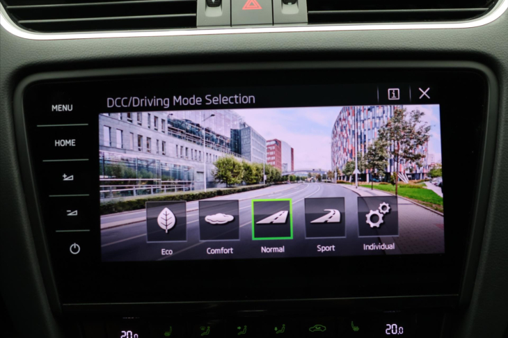 Škoda Octavia 2,0 TDI 135kW RS 4x4 DSG Virtual