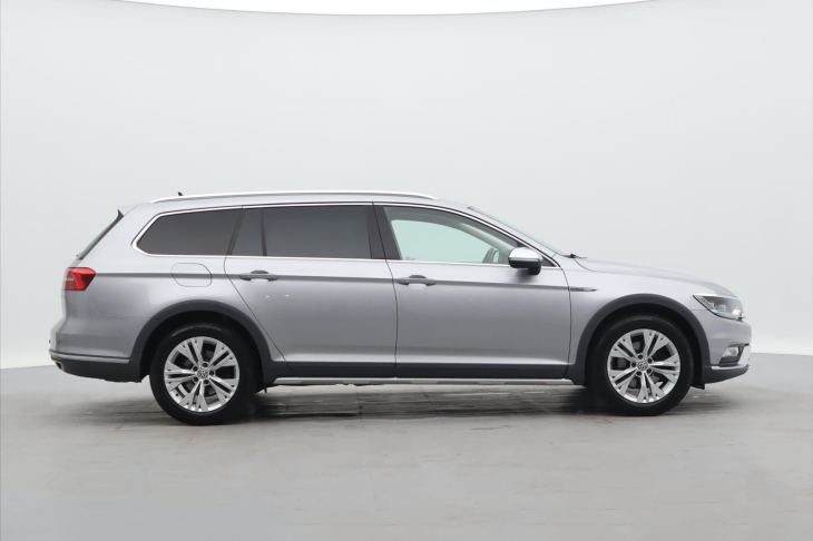 Volkswagen Passat 2,0 TSI 162kW 4Motion DSG Alltrack