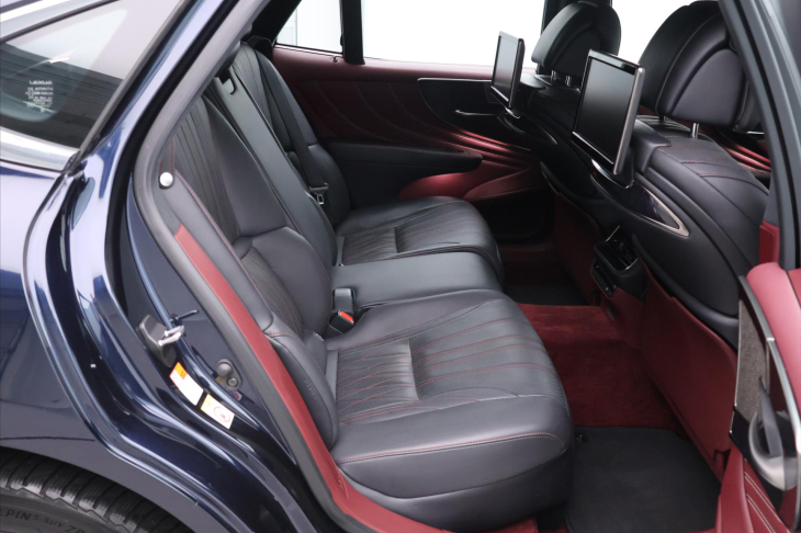 Lexus LS 500h 3,5 HEV 220kW Aut. 4x4 CZ