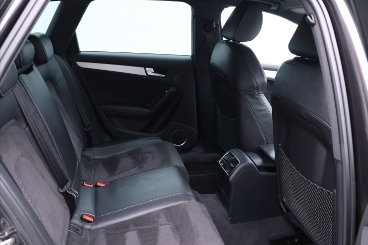 Audi A4 3,0 TDI 180kW S-Line quattro