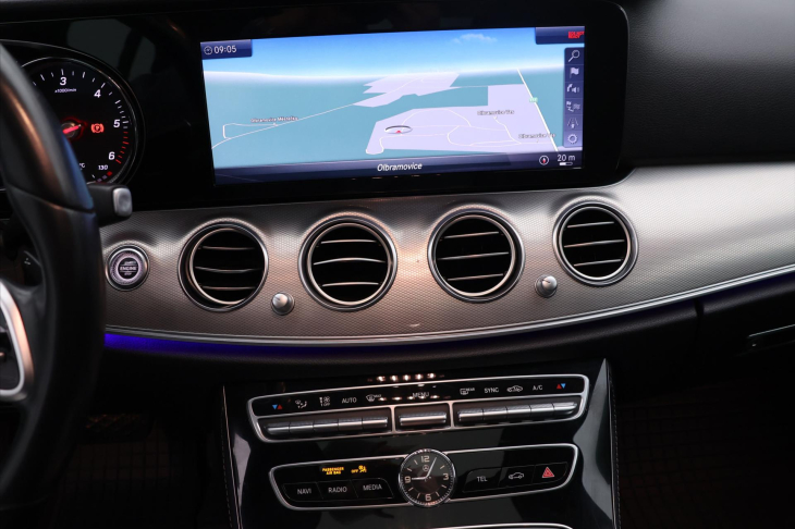 Mercedes-Benz Třídy E 2,9 400d 250KW 4Matic FULL LED