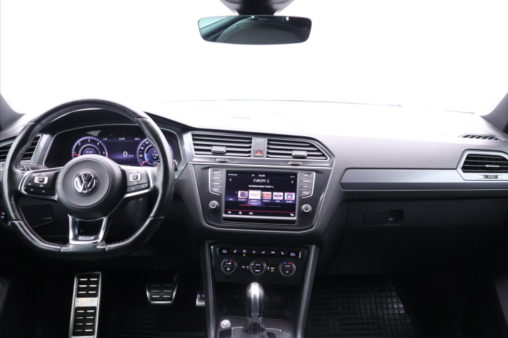 Volkswagen Tiguan 2,0 TDI 140kW DSG R-LINE 4M CZ