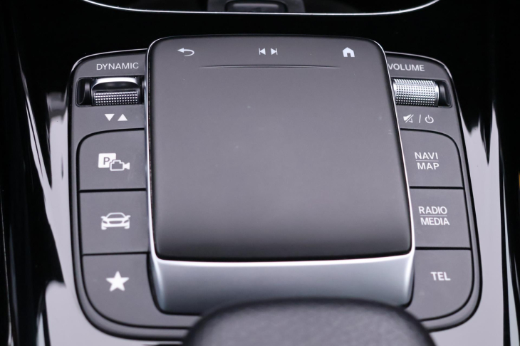 Mercedes-Benz Třídy A 2,0 310kW 45s AMG 4MATIC+ DPH