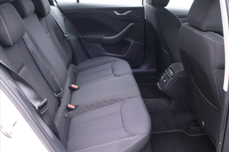 Škoda Kamiq 1,5 TSI 110kW Navi 1.Maj DPH