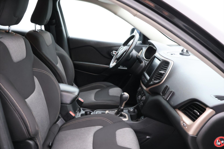 Jeep Cherokee 2,0 CRDI 125kW Aut. 4x4