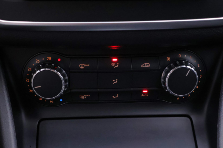 Mercedes-Benz CLA 2,1 220d 125kW Aut. AMG Kůže
